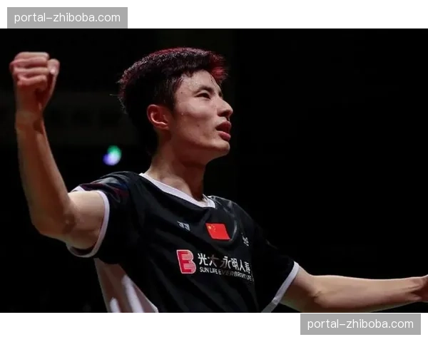 世界羽联全英公开赛：安赛龙2-1击败石宇奇，第六次夺得男单冠军